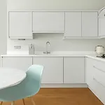 2 Bed Flat Near Portobello